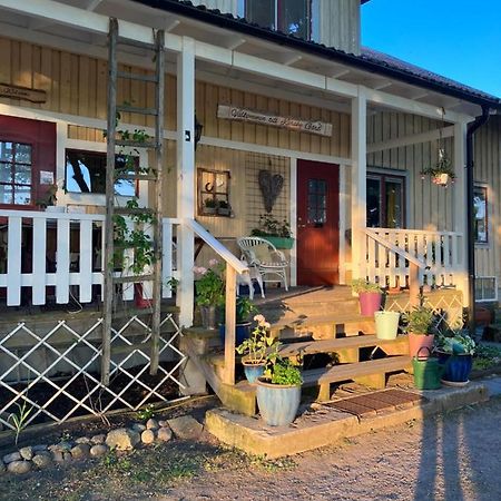 Karaby Gard, Country Living Pansiyon Kristinehamn Dış mekan fotoğraf
